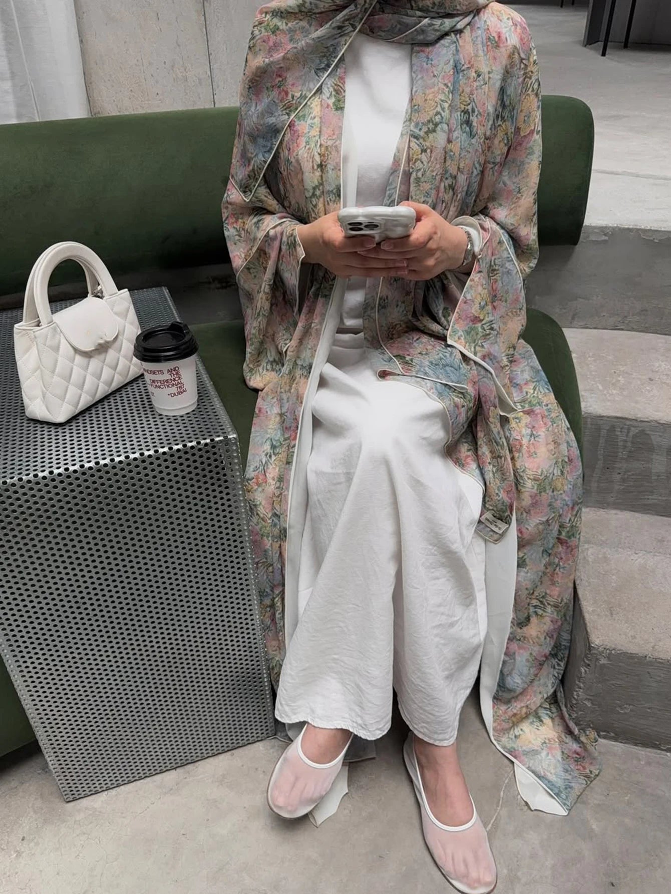 Middle Eastern Elegant Arabic Traditional Cardigan Long-Sleeved Floral Print Abaya Robe with Headscarf